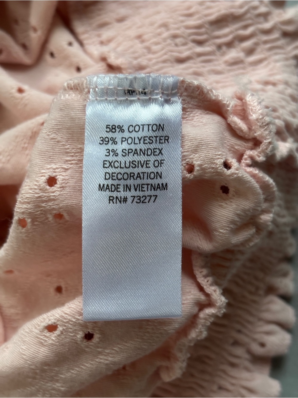 SO Pink Eyelet Smocked Crop Top - Picture 4 of 7
